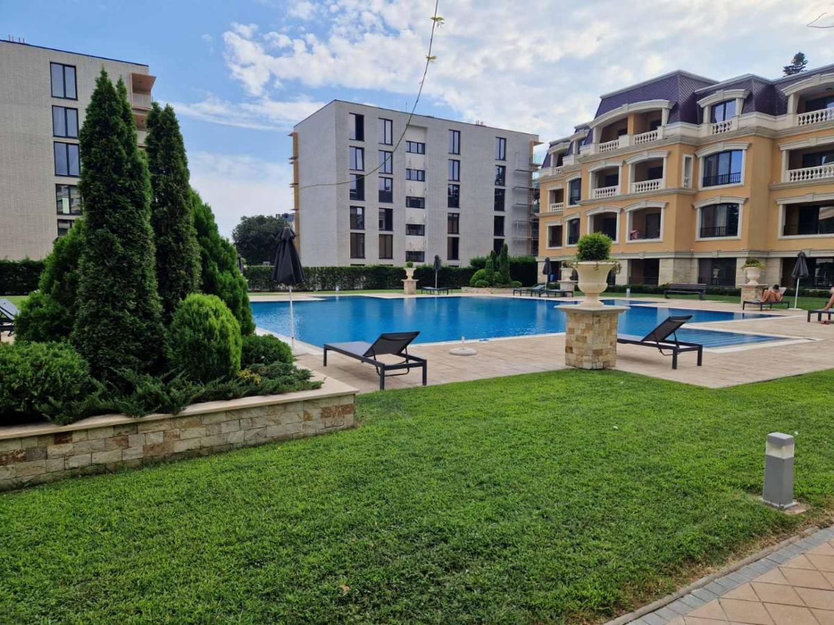 Апартамент RESORT SENSATION 1 Святые Константин и Елена Экстерьер фото