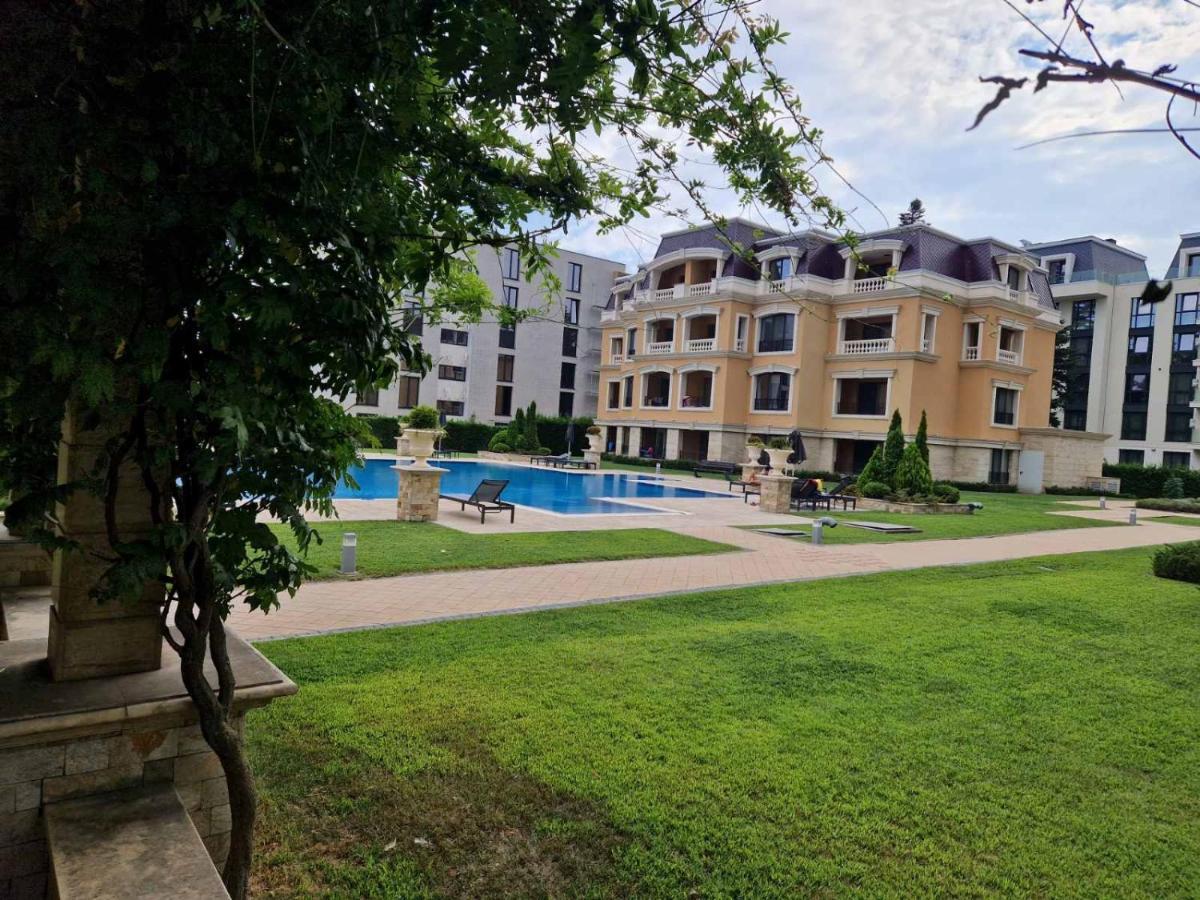 Апартамент RESORT SENSATION 1 Святые Константин и Елена Экстерьер фото