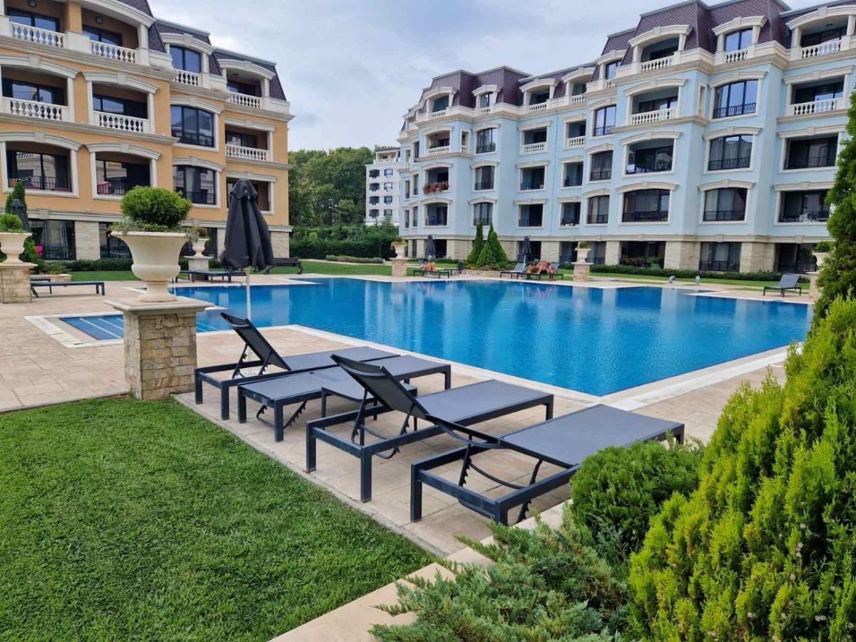 Апартамент RESORT SENSATION 1 Святые Константин и Елена Экстерьер фото